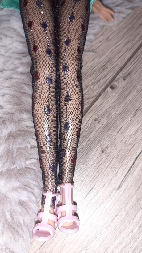 Barbie modern princess party doll, 