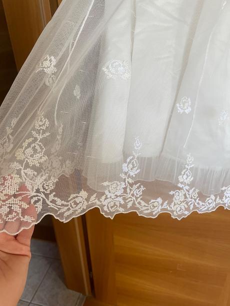 Sviatocne saty na svadbu/prijimanie, 128