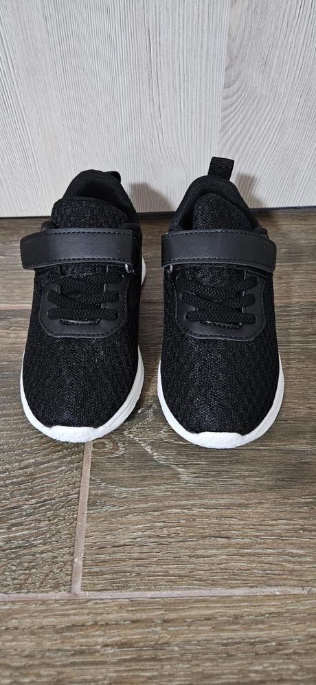 Čierne tenisky shein, 28