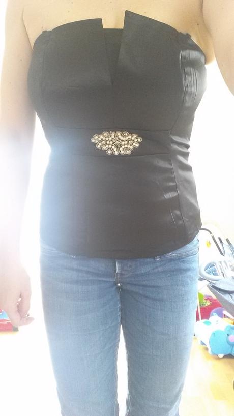 Saténový korzet , l