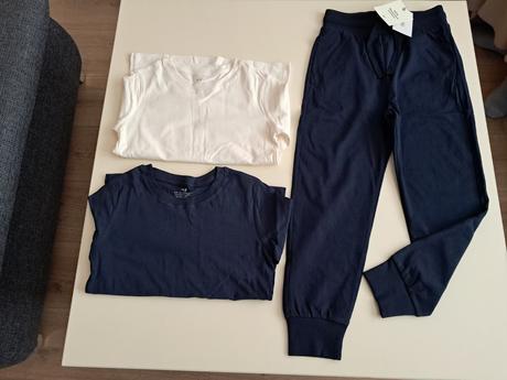 2ks tricka h&m v.122/128, h&m,122 / 128