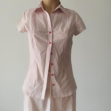 C 42 nekrciva  kosielka slim fit raz oblecena, s