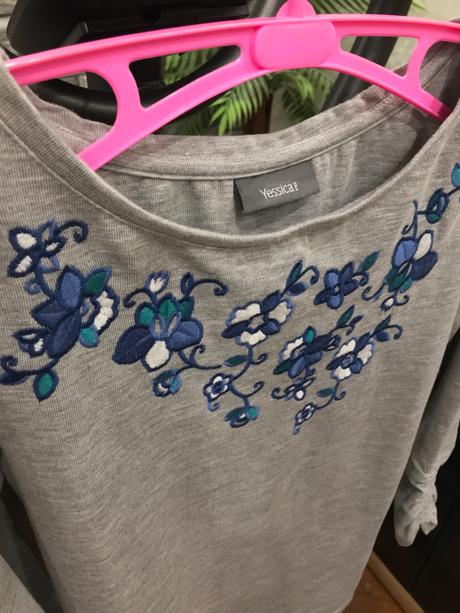 Mikina s výšivkou c&a, c&a,xs