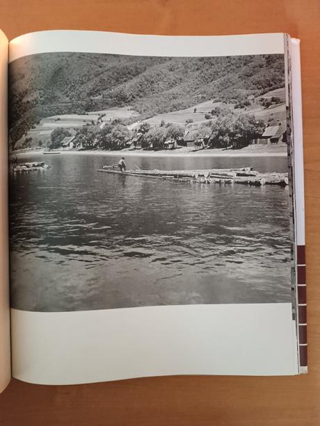 Drevené stavby na slovensku (1971),