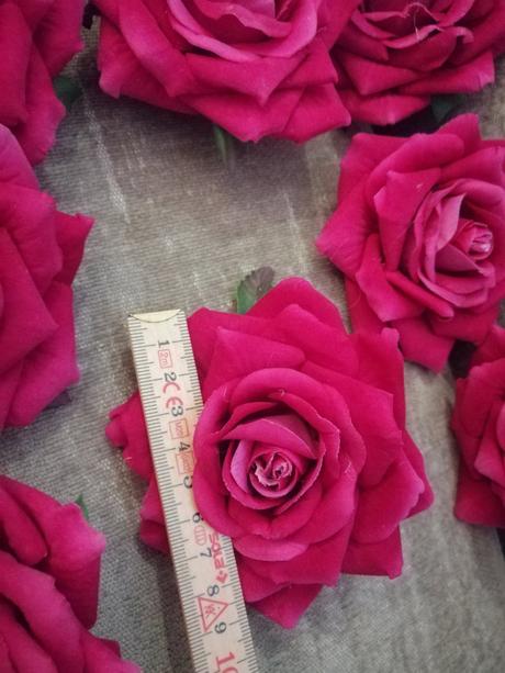 Semišové ruže 10cm, 