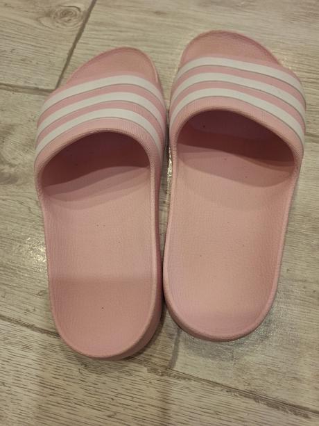 Šľapky, adidas,35