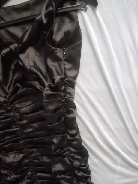 Sexy lesklé šaty, s