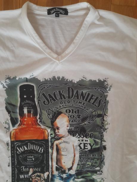 Nové značkové tričká veľkosť l, cena 4e/ks, l