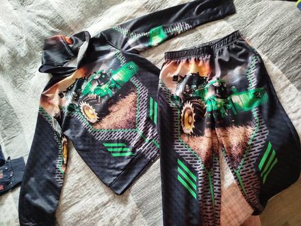 Tepláková súprava, 146