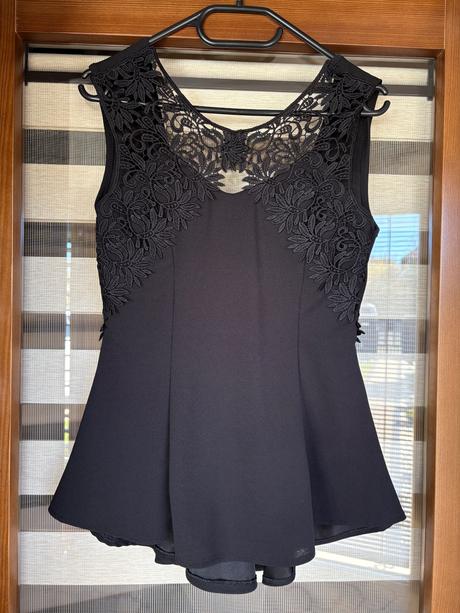 Elegantná blúzka s čipkou - m/l, m