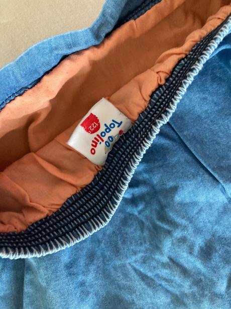 Mix dievčenského oblečenia veľkosti od 122 do 152, 122–134