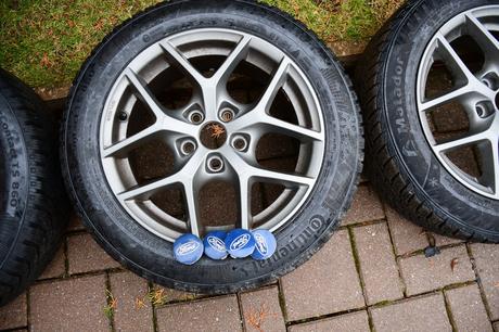 Hlinikové disky borbet + zimné pneumatiky,