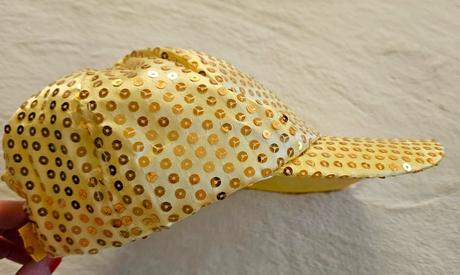 Dievcenska siltovka so zlatymi flitrami, 