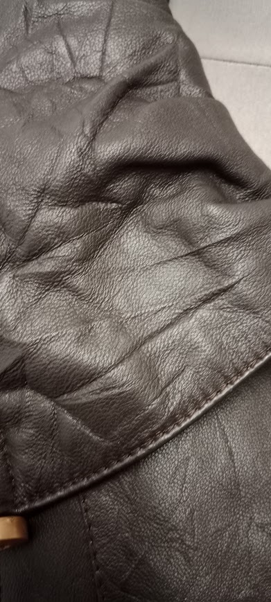 Kožený kabát vintage, 36