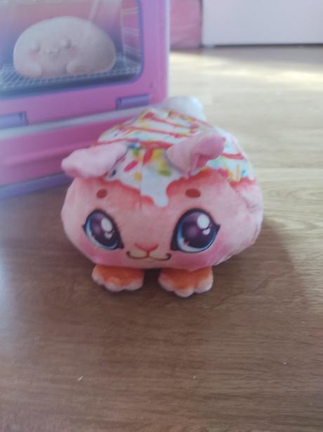 Trúba s interaktívnou hračkou,