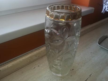 Sklenena vaza retro, 