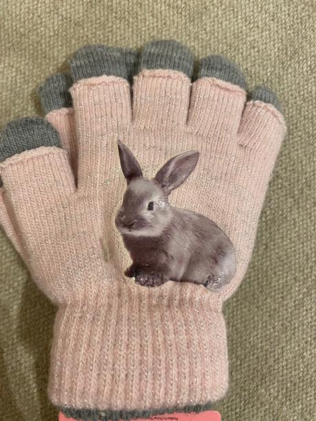 Ružové trblietkavé rukavice so zajacom, 104