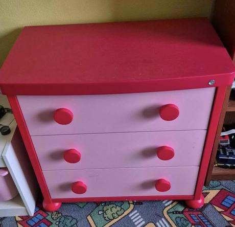 Komoda ikea mammut ružová,