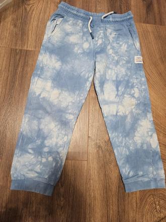 Teplaky, reserved,116