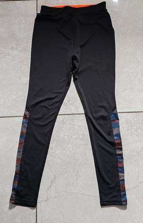 Športove leginy, 158