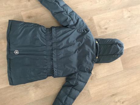 Dievcenska zimna bunda, 128 / 134