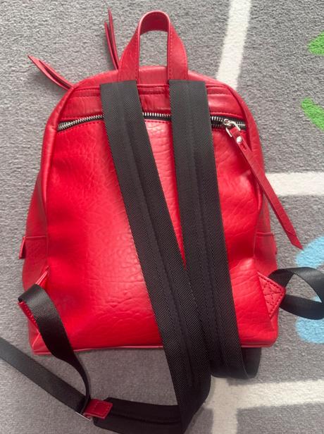 Batoh desigual červený top stav, desigual