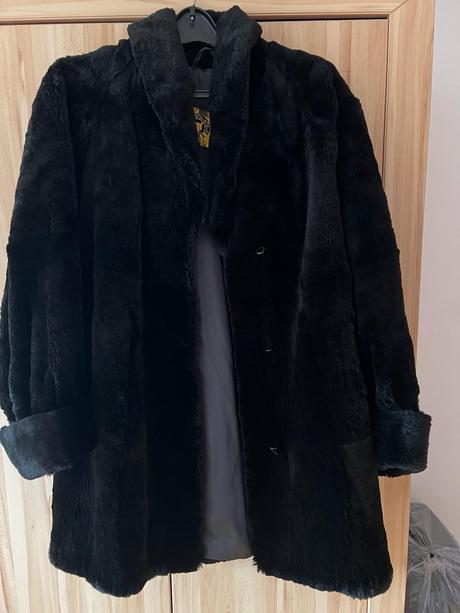 Čierny kožuch kara, 