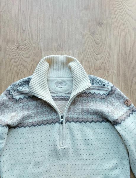 Krásny vlnený dámsky sveter fjallraven vika l, 40