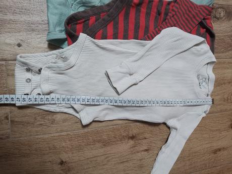 Body v. 80, lindex,80