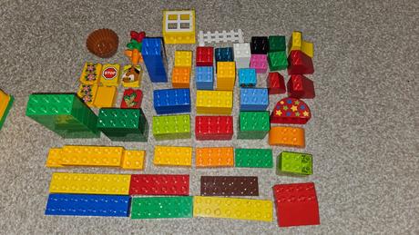 Lego duplo viac ako 120 dielov, zvierata, postavič, 
