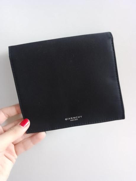 Givenchy kozmetická taštička,