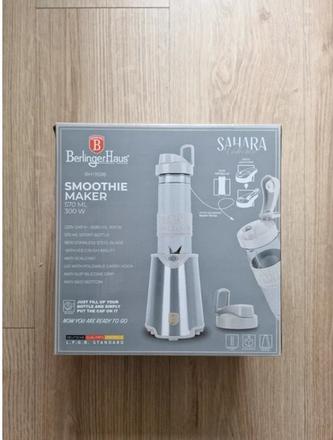 Smoothie maker s fľašou, 