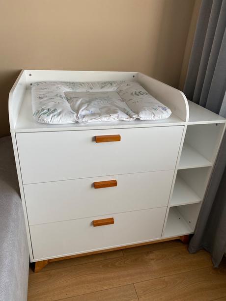 Prebaľovacia komoda, 