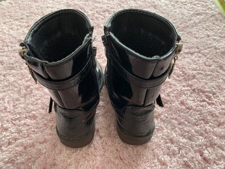 Cizmicky na jesen, 23