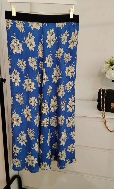 Luxusná midi sukňa by malene birger, 38