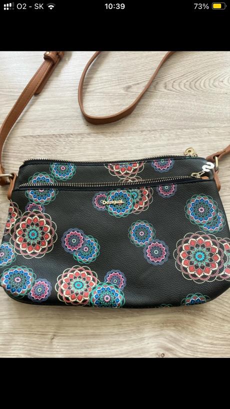 Kabelka letná, desigual