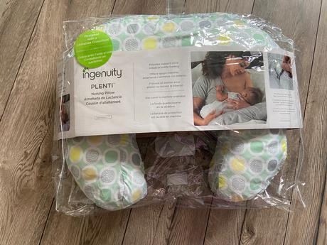 Vankúš na dojčenie,