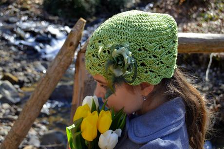 Háčkovaná čiapočka s kvetom, 50 - 158