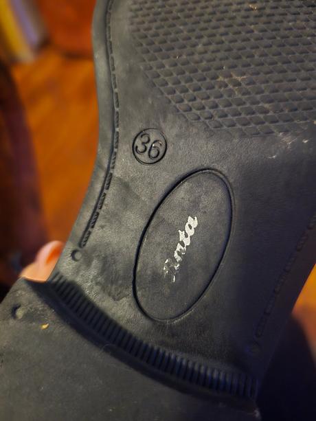 Spolocenske topanky, baťa,36