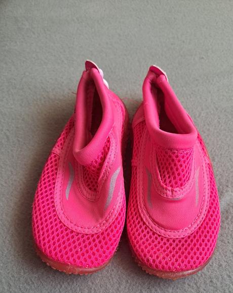 Topánky do vody, 29