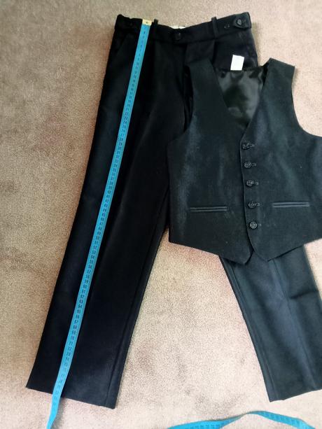 Komplet nohavice + vesta, 134