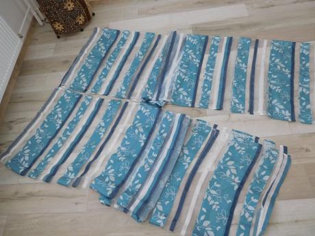 Tylové záclony po okrajoch okna-2x,