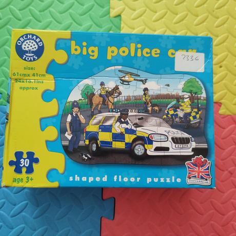 Big police car puzzle 30 ks,