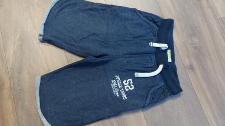 Chlapcenske teplakove kratase, 128