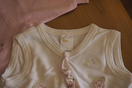 Dojčenská súprava s vestičkou, 56