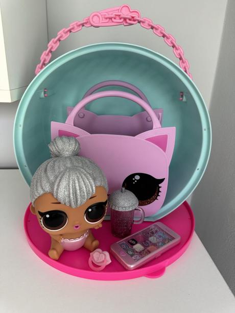 Lol surprise malá veľká sestra,