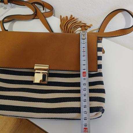 Pásikavá modro-béžová letná kabelka, c&a