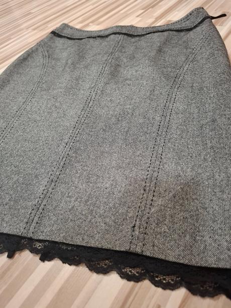 Kvalitná biznis sukňa, marks & spencer,l