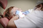 Využíva niekto príspevok VSZP na zuby u detí?