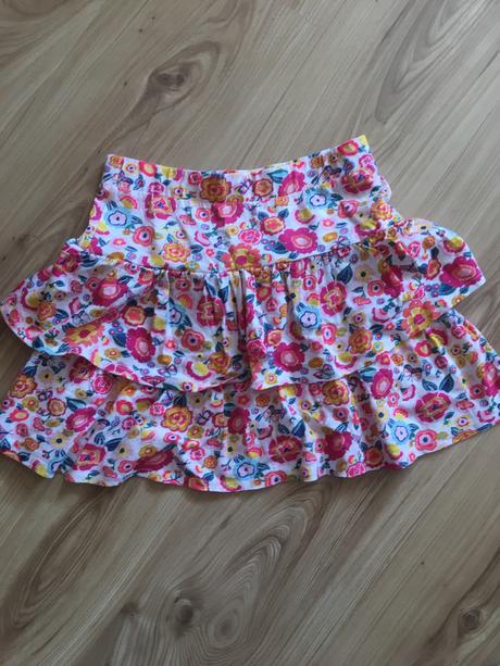 Suknicka, palomino,140